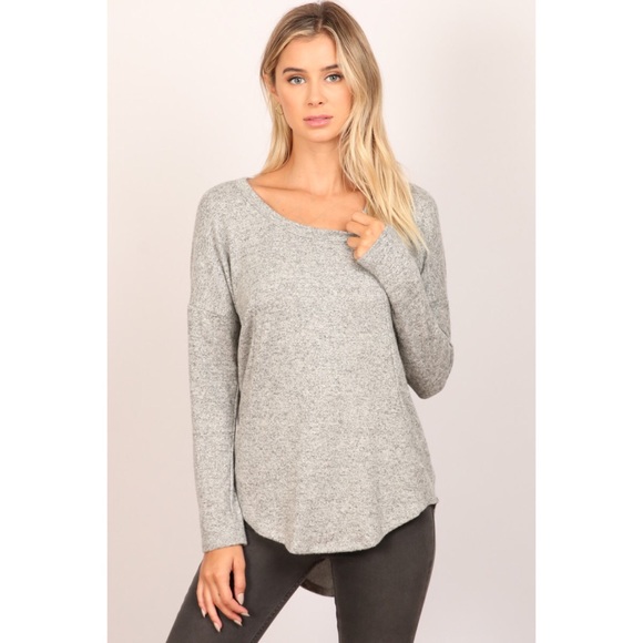 Basic gray top 💕 - Picture 2 of 2